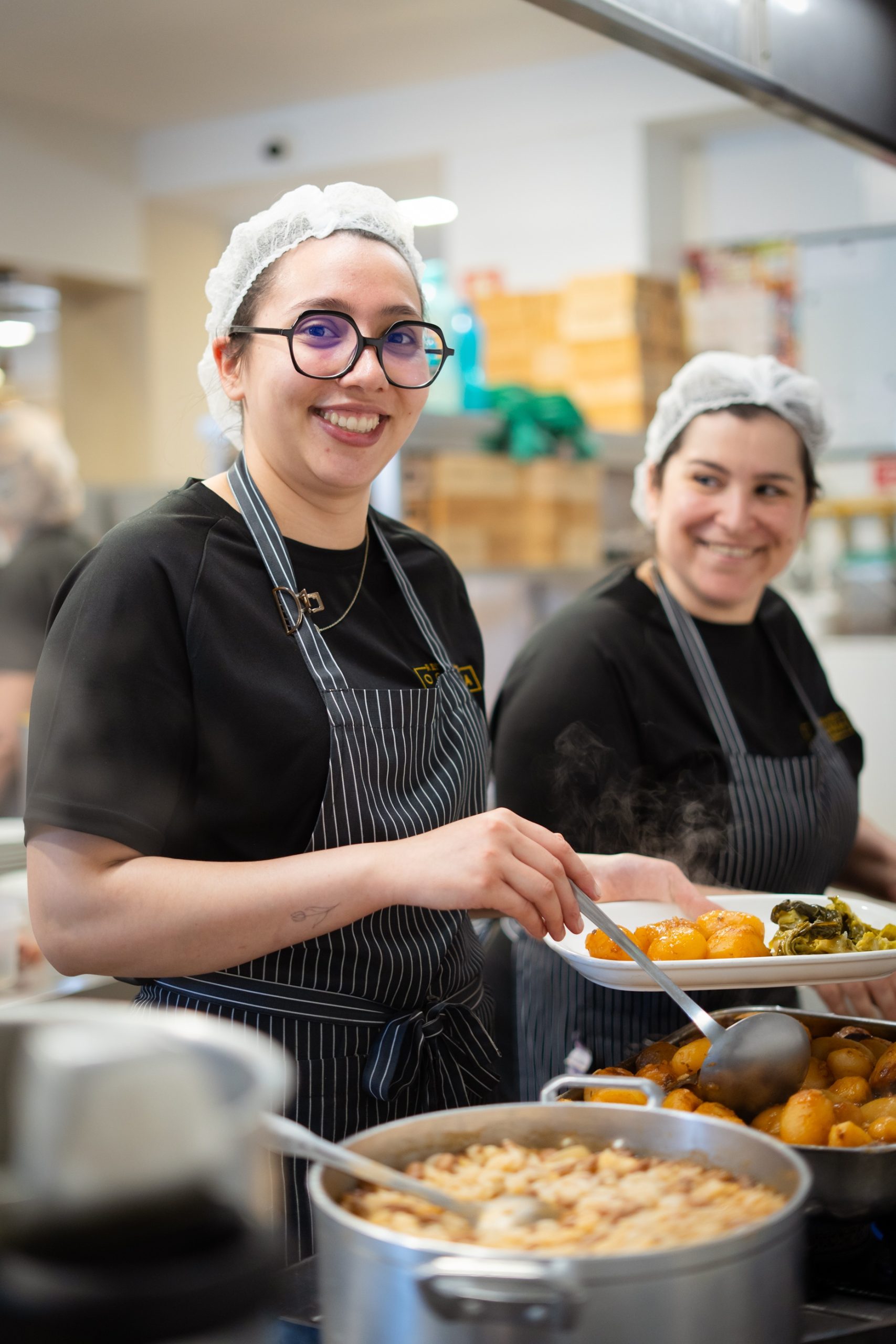 Equipas que funcionam na cozinha do O Gouveia Restaurante