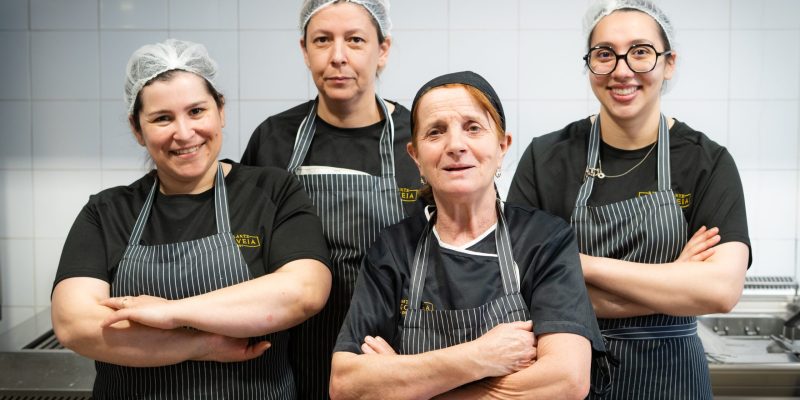 A equipa de cozinheiras mais conhecida em Oliveira do Hospital na Serra da Estrela Para pratos tradicionais Portugueses